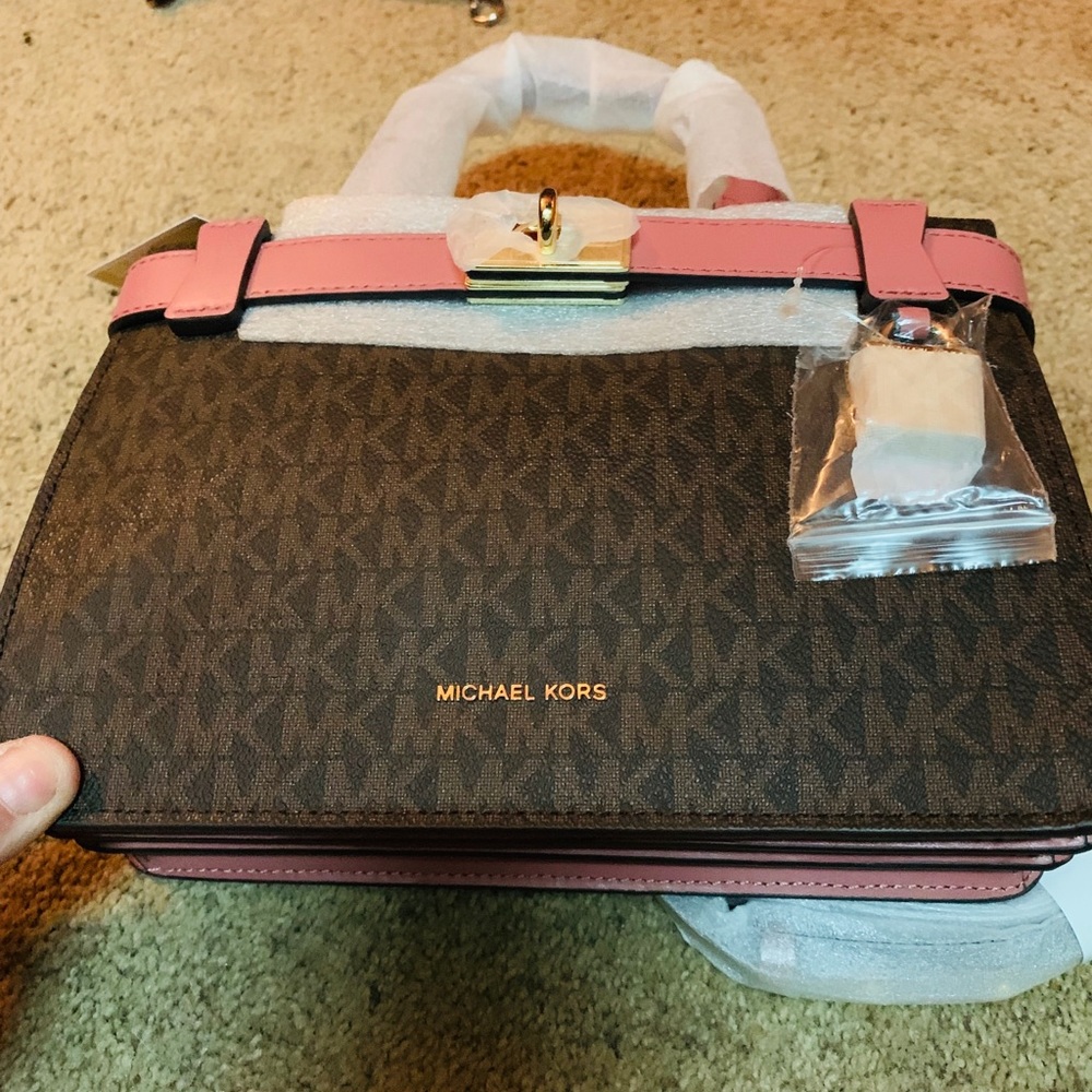 Michael Kors purse